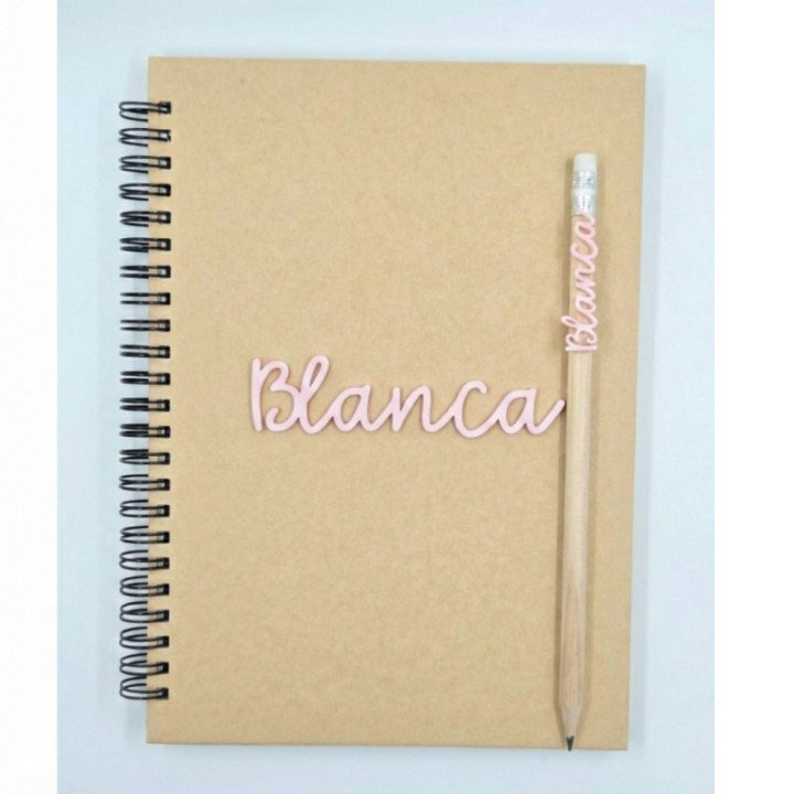 Libreta y Lápiz 3D Personalizados | Elige Color y Nombre Único