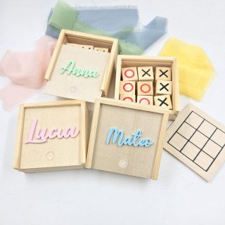 3 en Raya Personalizado | Elige Color y Nombres | Regalo Único